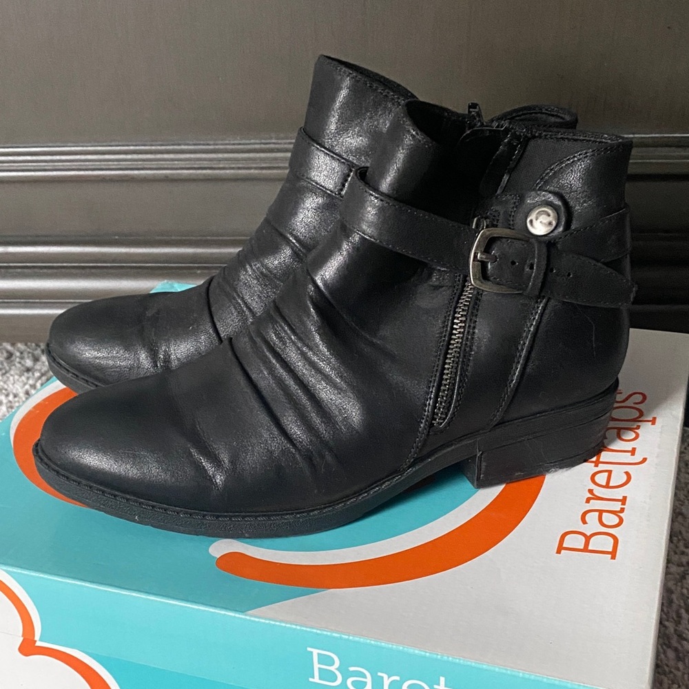 Baretraps Women's Black Ankle Boots